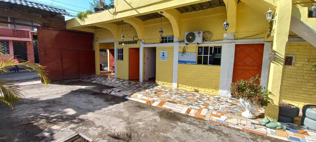 Hostal Santa Marta La Union Ngoại thất bức ảnh