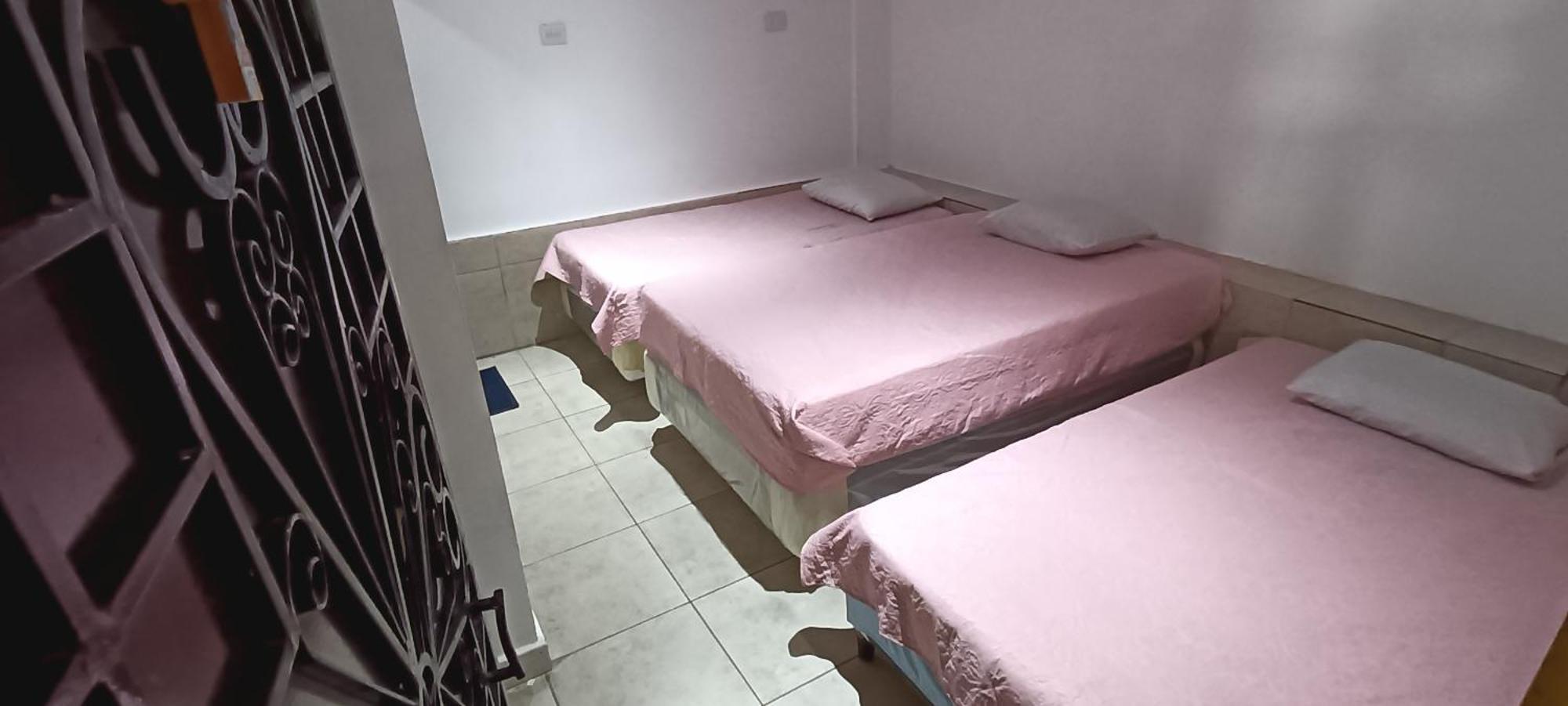 Hostal Santa Marta La Union Ngoại thất bức ảnh